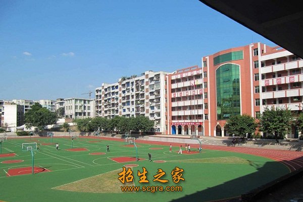 学校操场