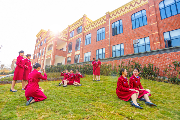 南充职高学生想报考四川旅游航空专修学院，学_招生问答