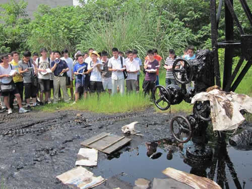 南充邮电工业学校2020-油气采输招生(中专+大专)