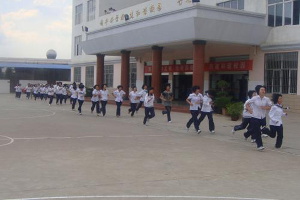 广元市元坝区职业高级中学