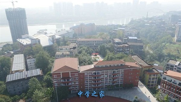 学校